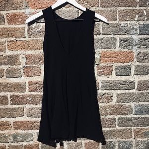 Black V-Neck Cotton Shift Dress